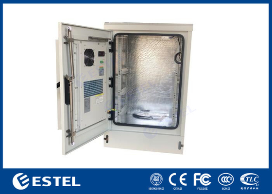 Un armario exterior IP55 de puerta principal con refrigeración del espacio del usuario de 16U con aire acondicionado