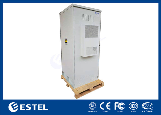 IP55 gabinete de telecomunicaciones al aire libre con unidad de distribución de energía de rack de 19 pulgadas y estante de baterías