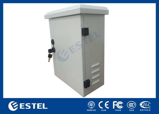 Recinto de montaje de postes personalizado con piezas de instalación SS304 para aplicaciones al aire libre